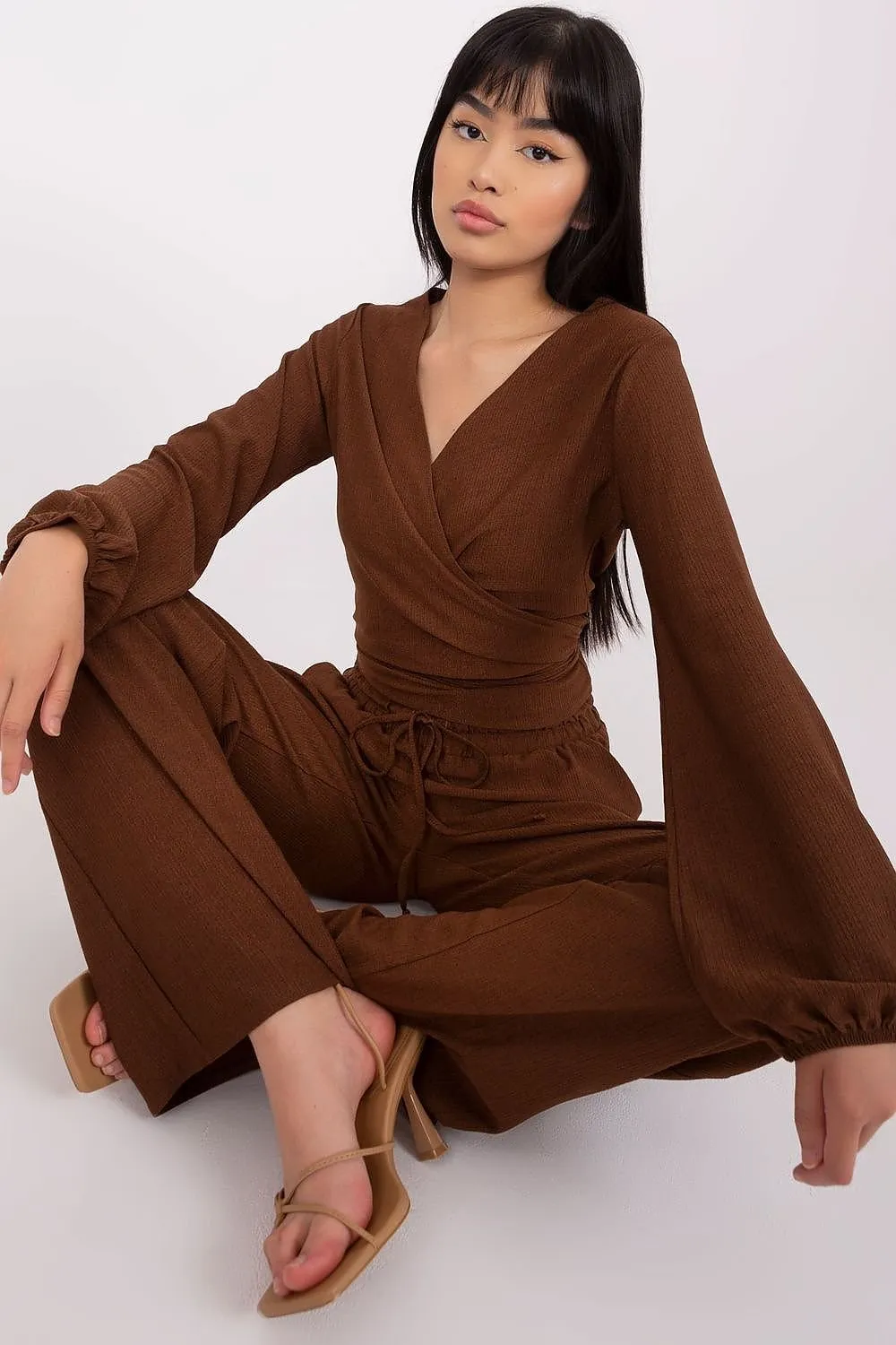 Casual set consisting of a blouse and pants