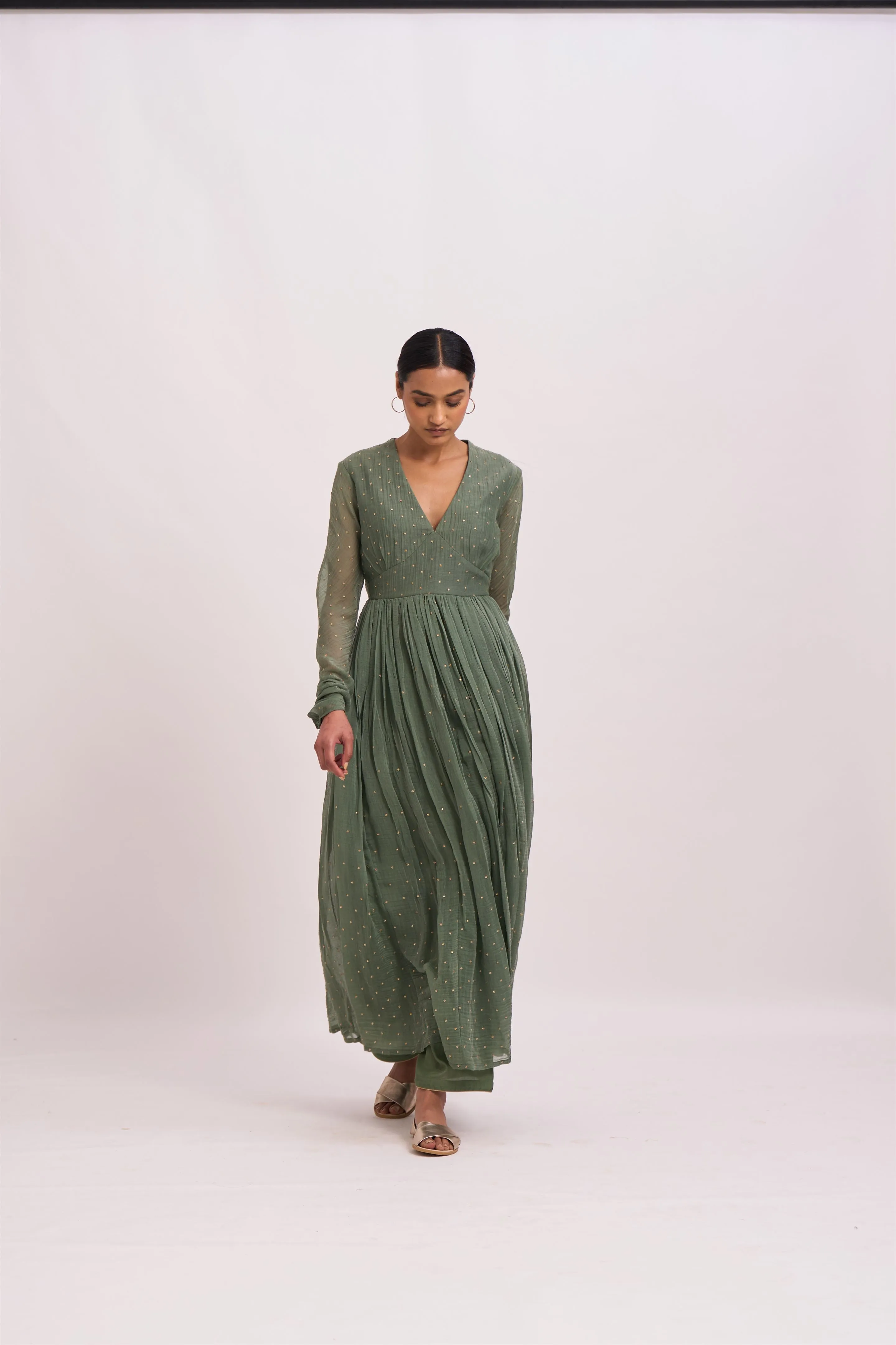 Dot   I   Carvi Jumeirah Ghoomar Anarkali Chanderi Anarkali Cotton Silk Pant  leaf Green  SS24-EG