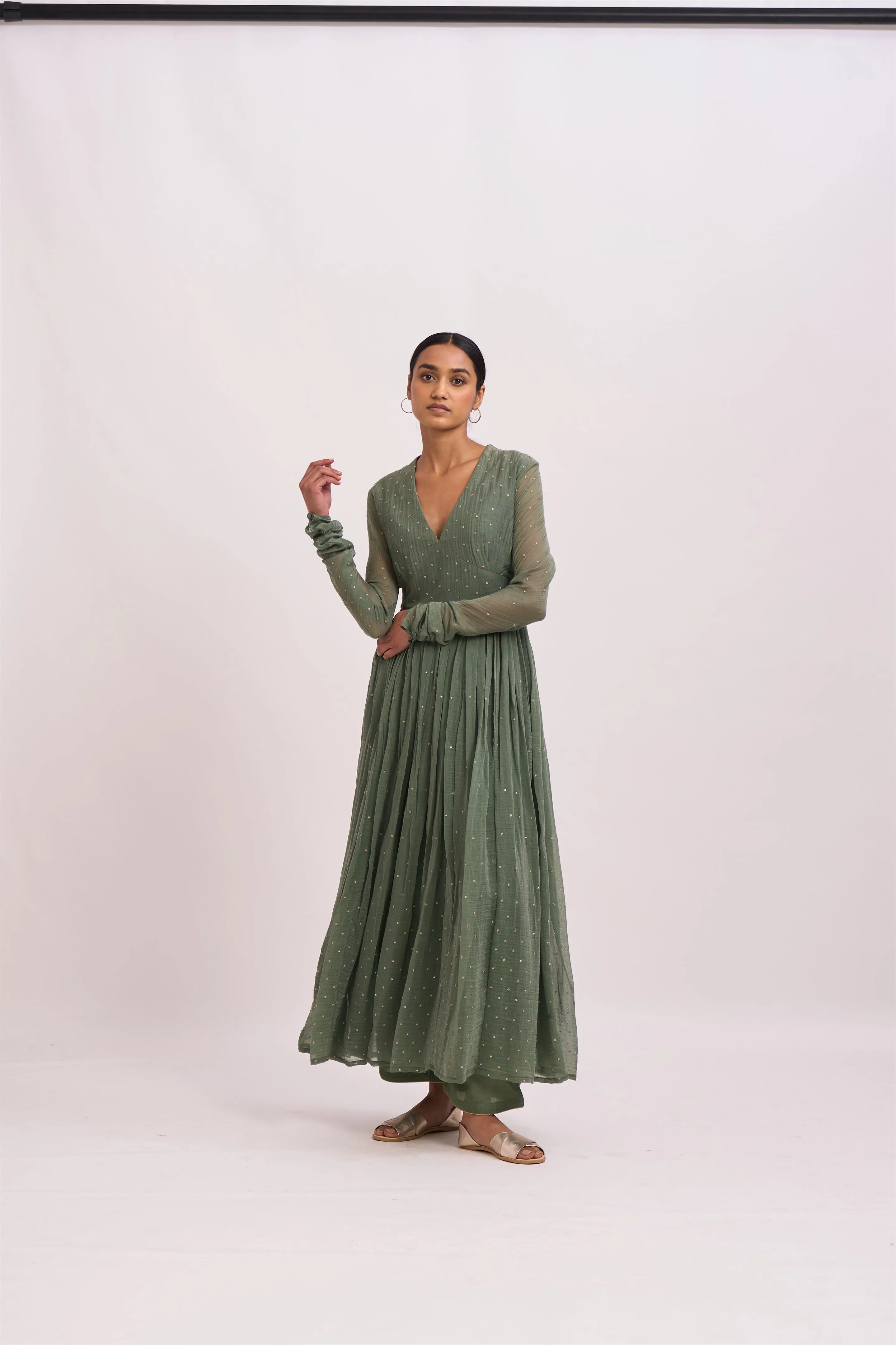 Dot   I   Carvi Jumeirah Ghoomar Anarkali Chanderi Anarkali Cotton Silk Pant  leaf Green  SS24-EG