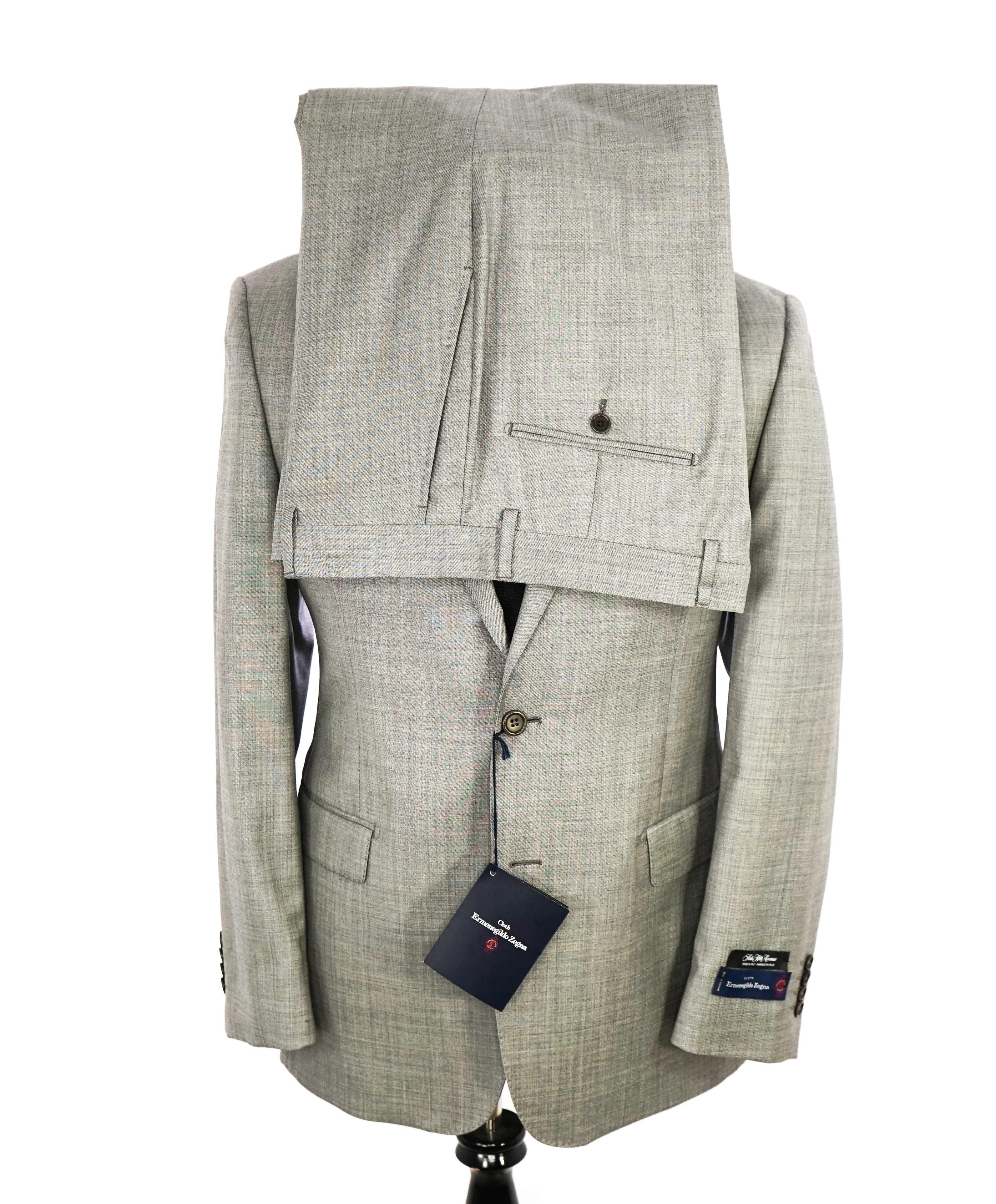 ERMENEGILDO ZEGNA - "Classic" SAKS FIFTH AVENUE Gray Textured Suit - 40R