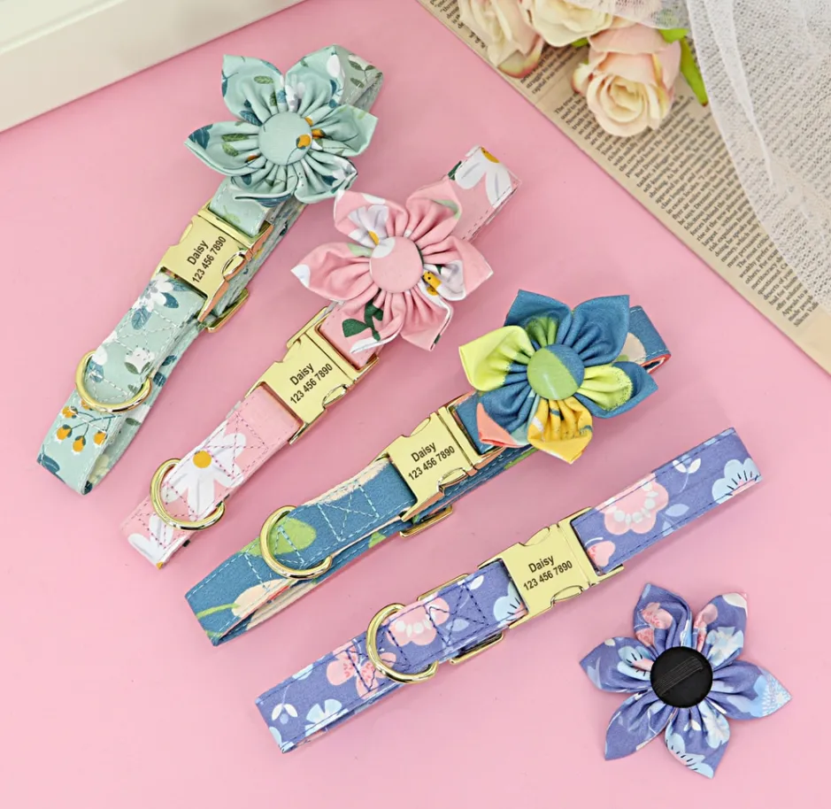 Fashionable Florals: Personalized Collar And Leash Set