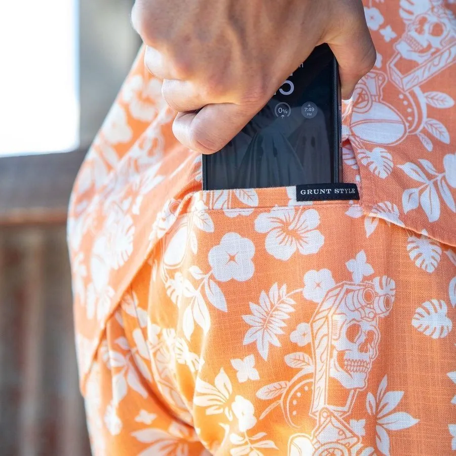 Getaway Casual Shorts - Tropical Death - Apricot Crush