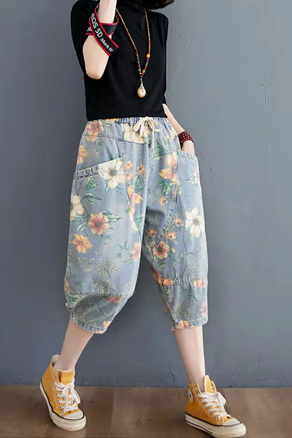 High Waist Calf Length Floral Pattern Denim Shorts