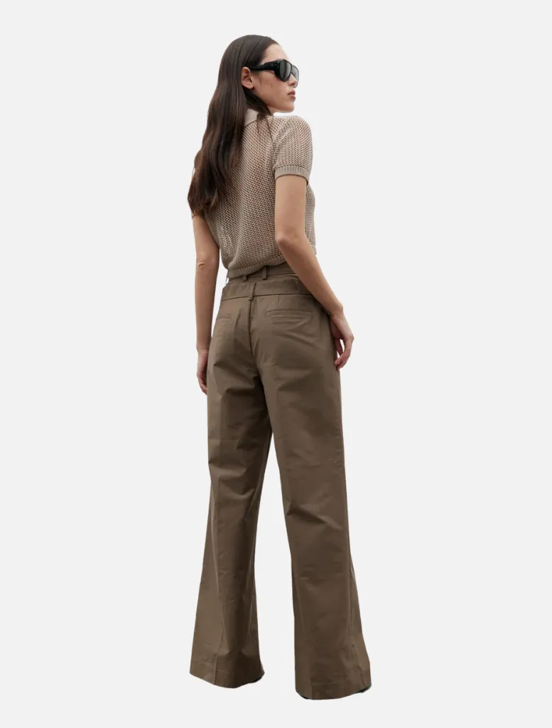 Isabel Pant - Moss
