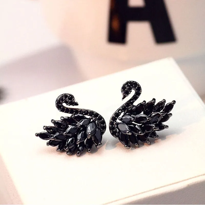 Luxury Black Swan Stud Earrings Personality Women Wedding Jewelry