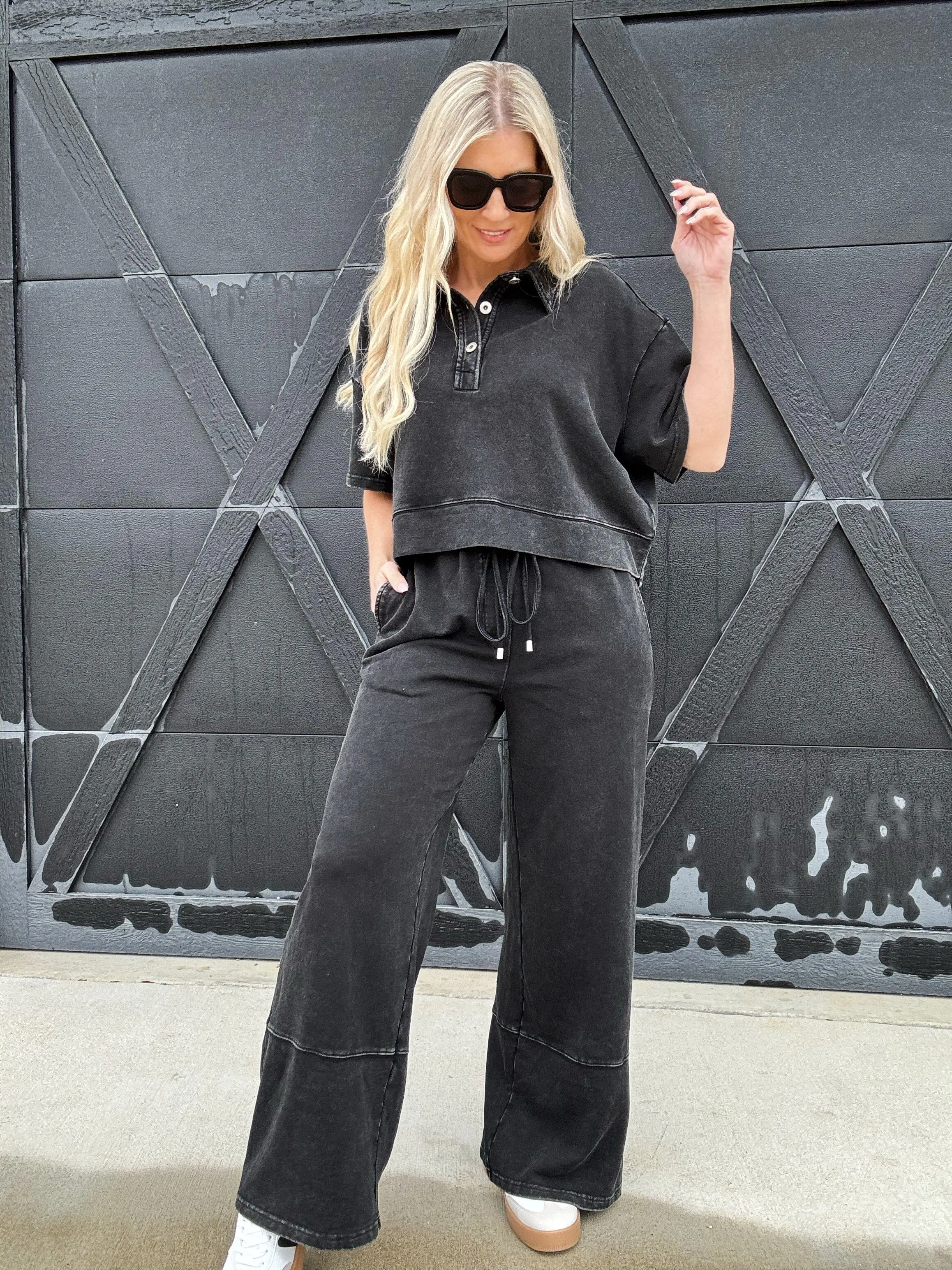 Mineral Washed Cotton Slit Crop Top In Black