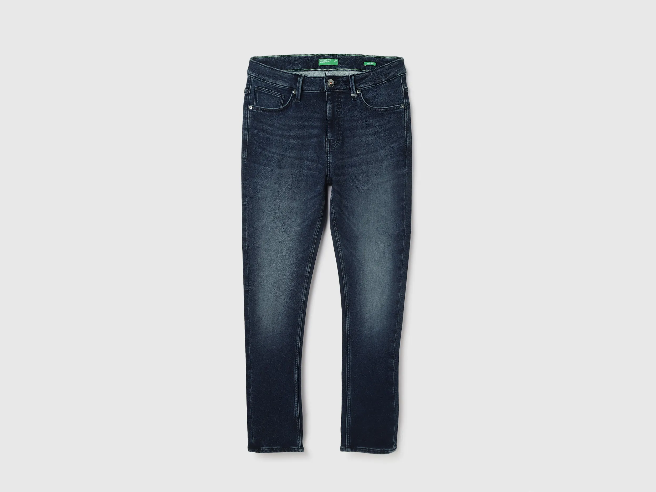 Solid Pattern Carrot Fit Jeans