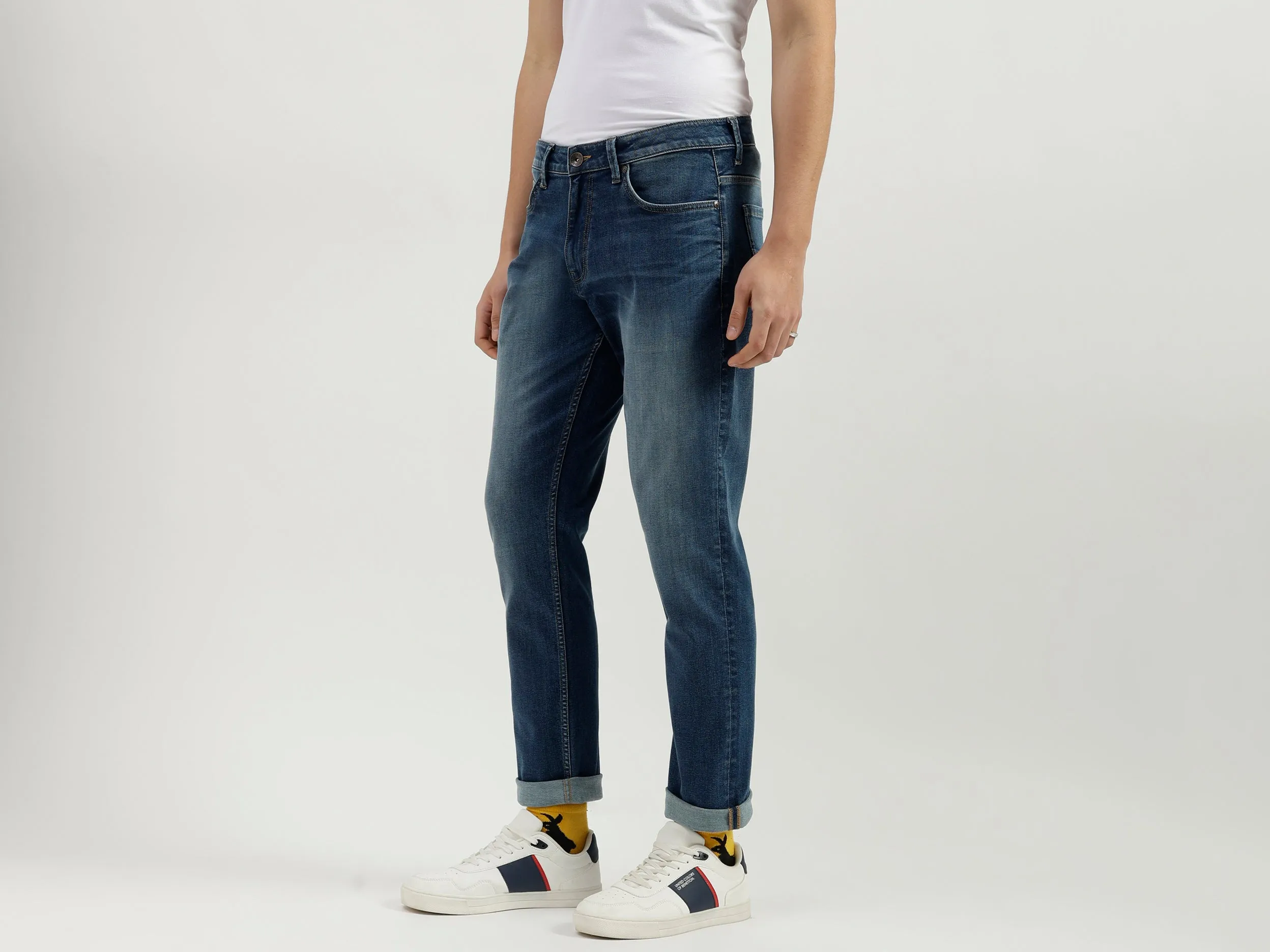 Solid Pattern Slim Fit Jeans