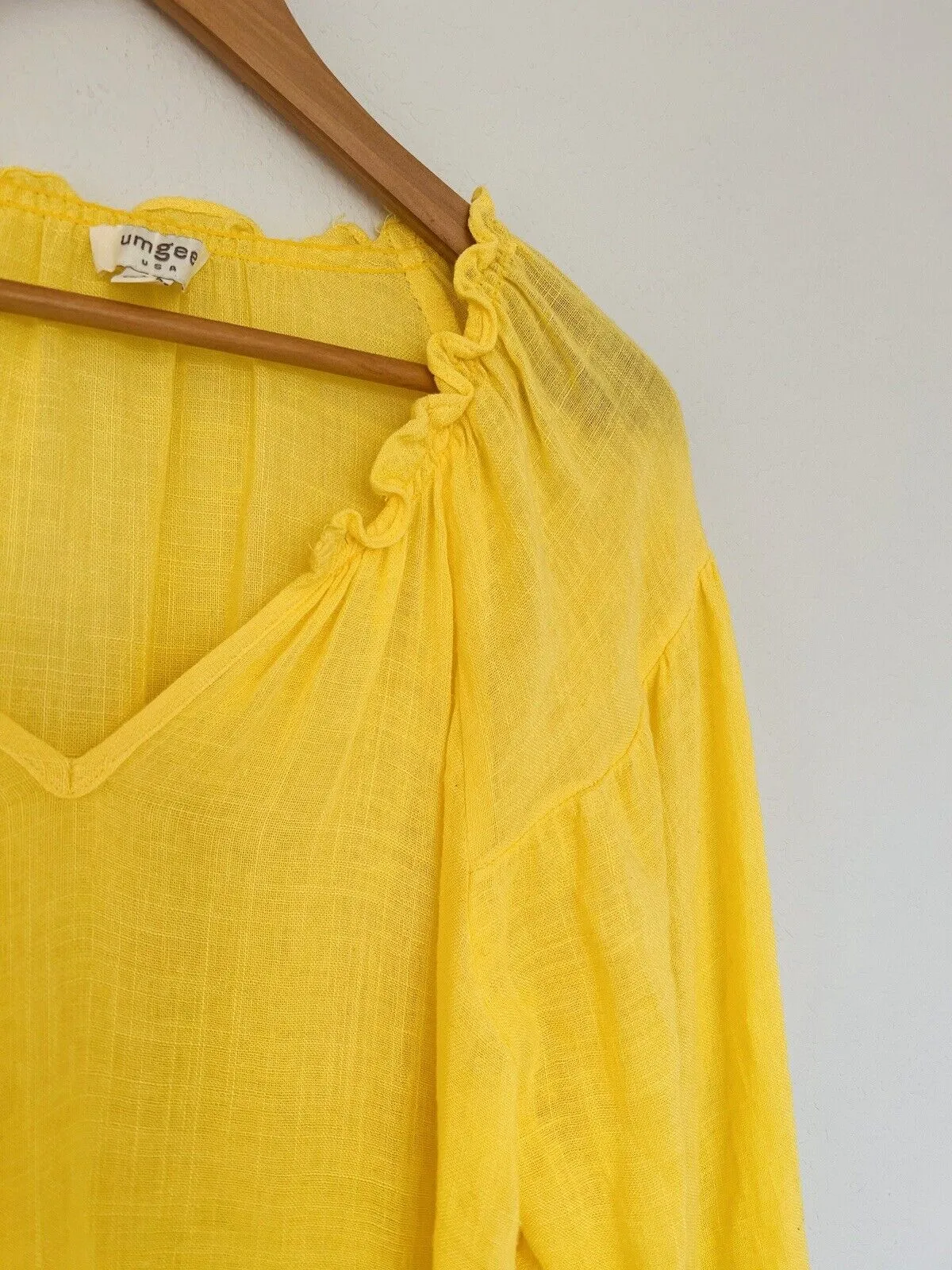 UMGEE Bright Yellow Top Sz L Balloon Sleeves Linen Blend Lightweight Pullover