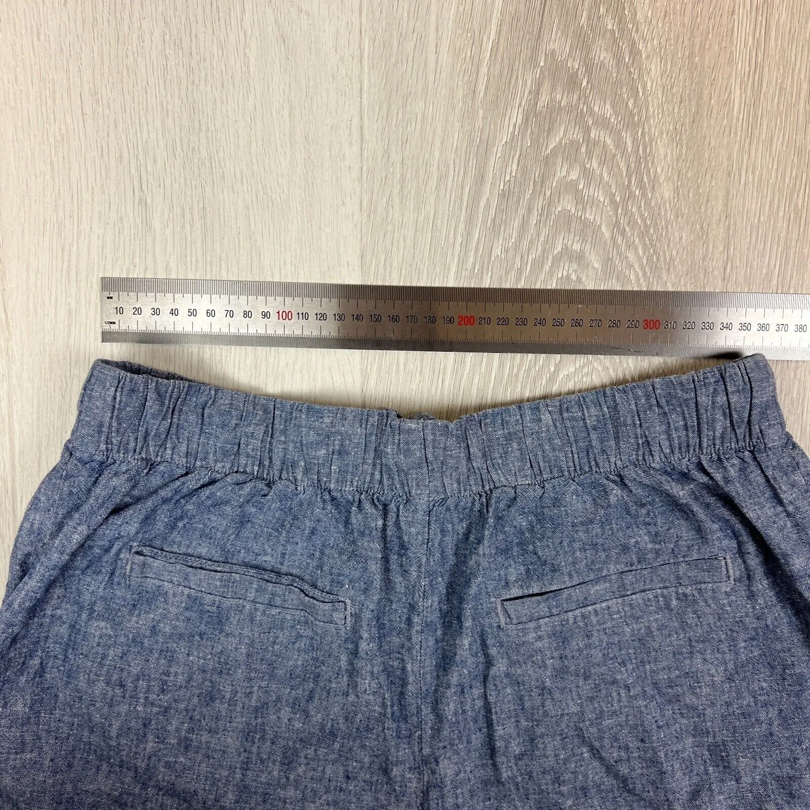 Uniqlo Womens Blue Linen Blend Casual Relaxed Short 28-29 Inch